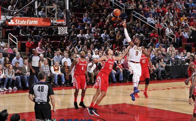 轮换阵容的 轮换阵容的